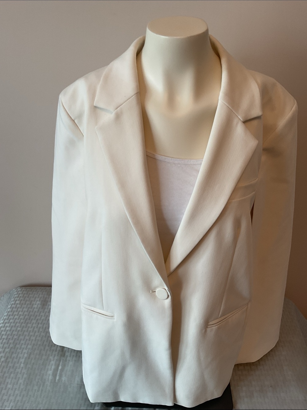 Dynamite Cape Blazer - Picture 6 of 12